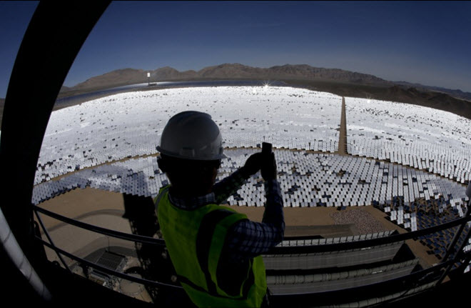 opening-the-largest-farm-to-generate-solar-electricity-in-the-world-4