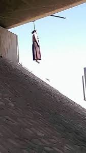 انتحار في قنطرة